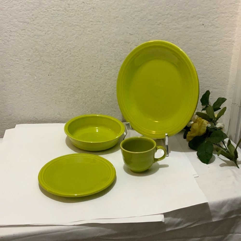 NEW Fiesta Ware Lemongrass 4 pc place setting Homer Laughlin - Picture 9 of 10